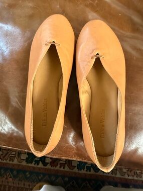 Ethan Valdes 40 Frenchy Tan comfy leather flats EUC